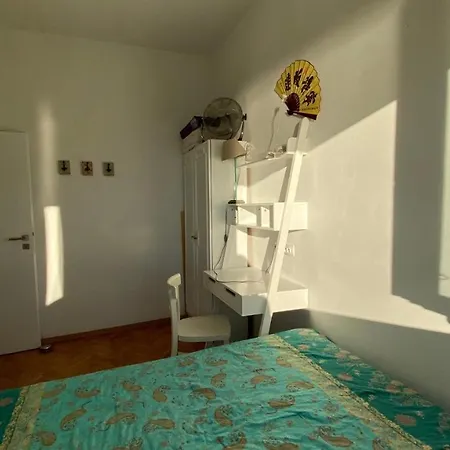 At The Sea Apartment